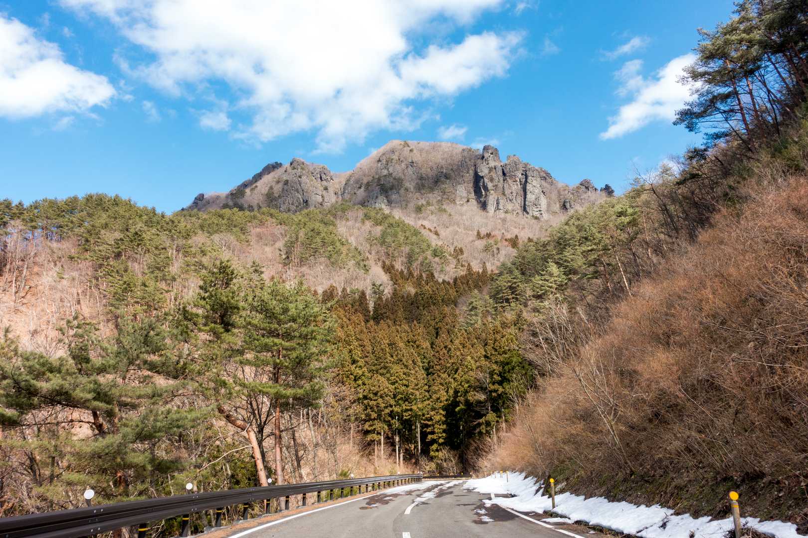 霊山の写真