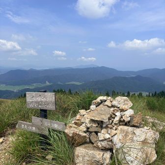 ろくろ山山頂