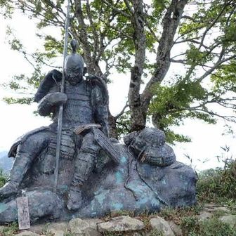 秀吉と勝家が戦った場所└(˙∀˙)=͟͟͞͞   
お疲れのご様子ꉂ🤭