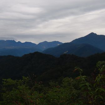 雲は多いが山は展望出来た