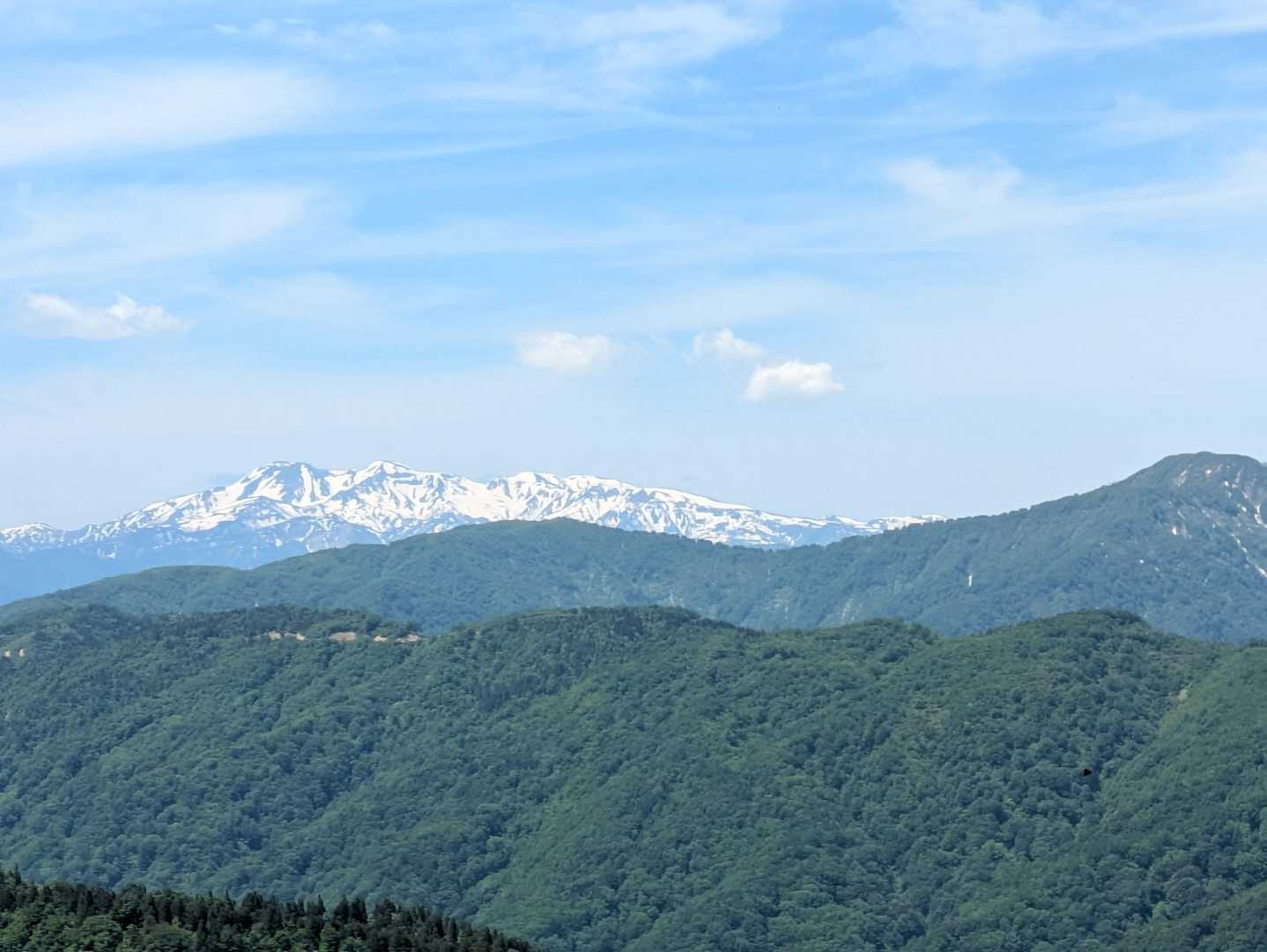 白山がドーンと