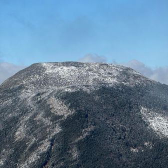 蓼科まだ雪少ないな