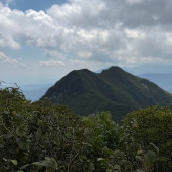 南雁戸山