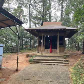 浅間神社　蜜柑が供えてあった