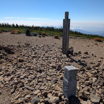 東吾妻山山頂