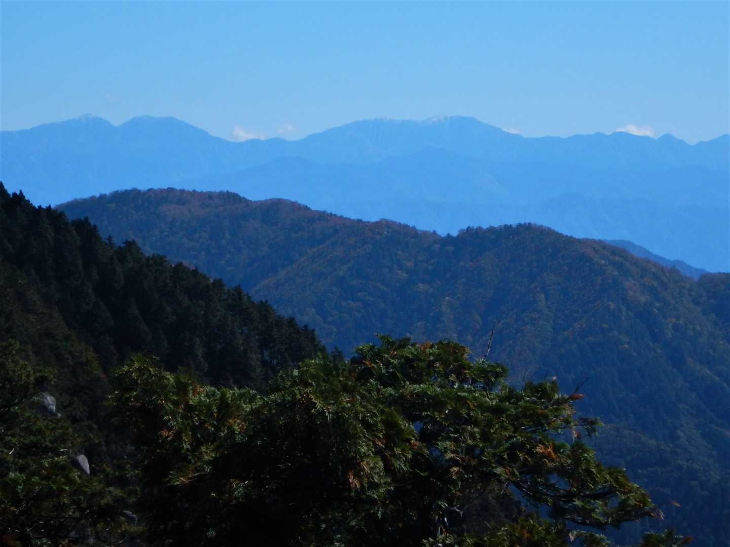 南アルプスが見えました
悪沢岳〜赤石岳
