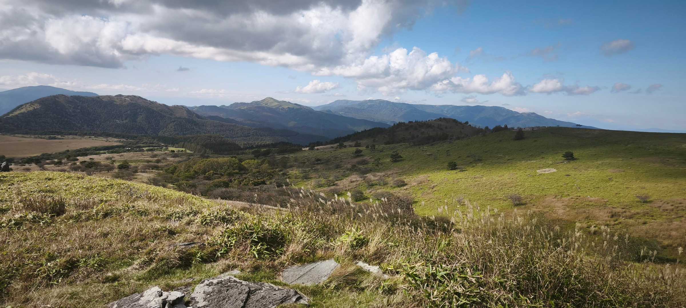 車山肩バス停-車山乗越-南の耳-男女倉山-蝶々深山 周回コースの写真