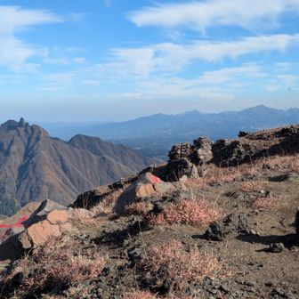 根子岳も雄大だ