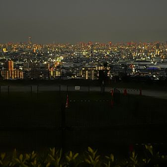 ほどなく夜景の見える場所に