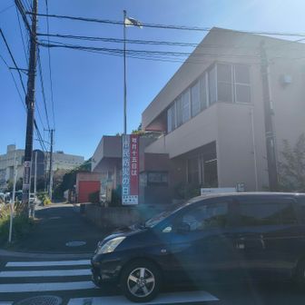 消防署の脇から環状道路に出ます。