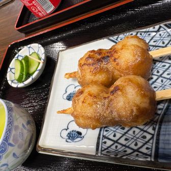 岐阜側は丸い五平餅
長野側は平たい五平餅