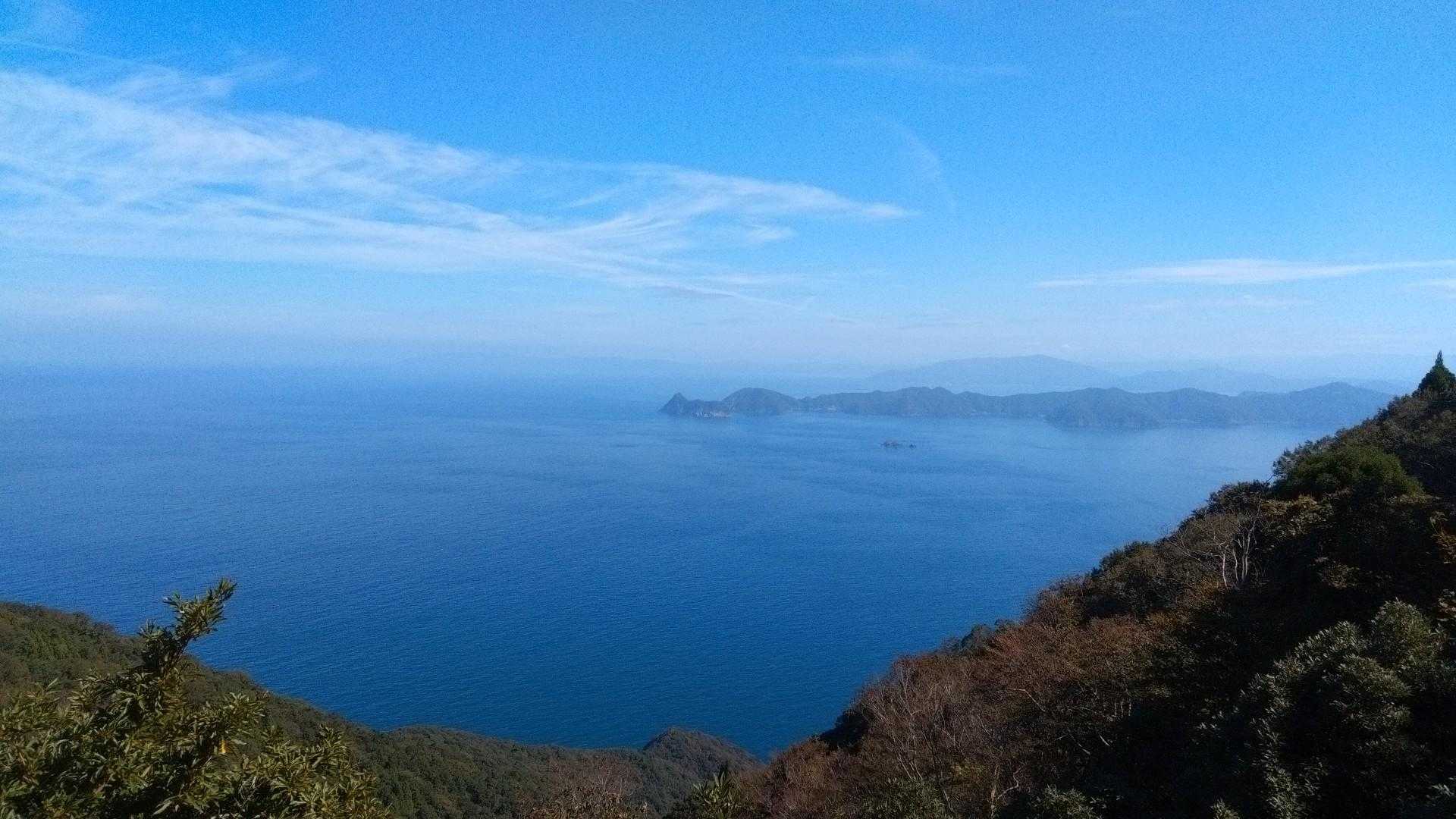 駐車場からの綺麗な日本海眺望
素晴らしい快晴！