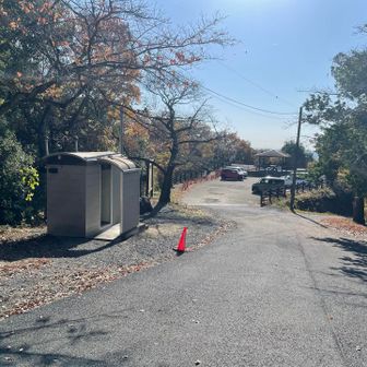 神社に下りてきました。
ココにも🚾あり。