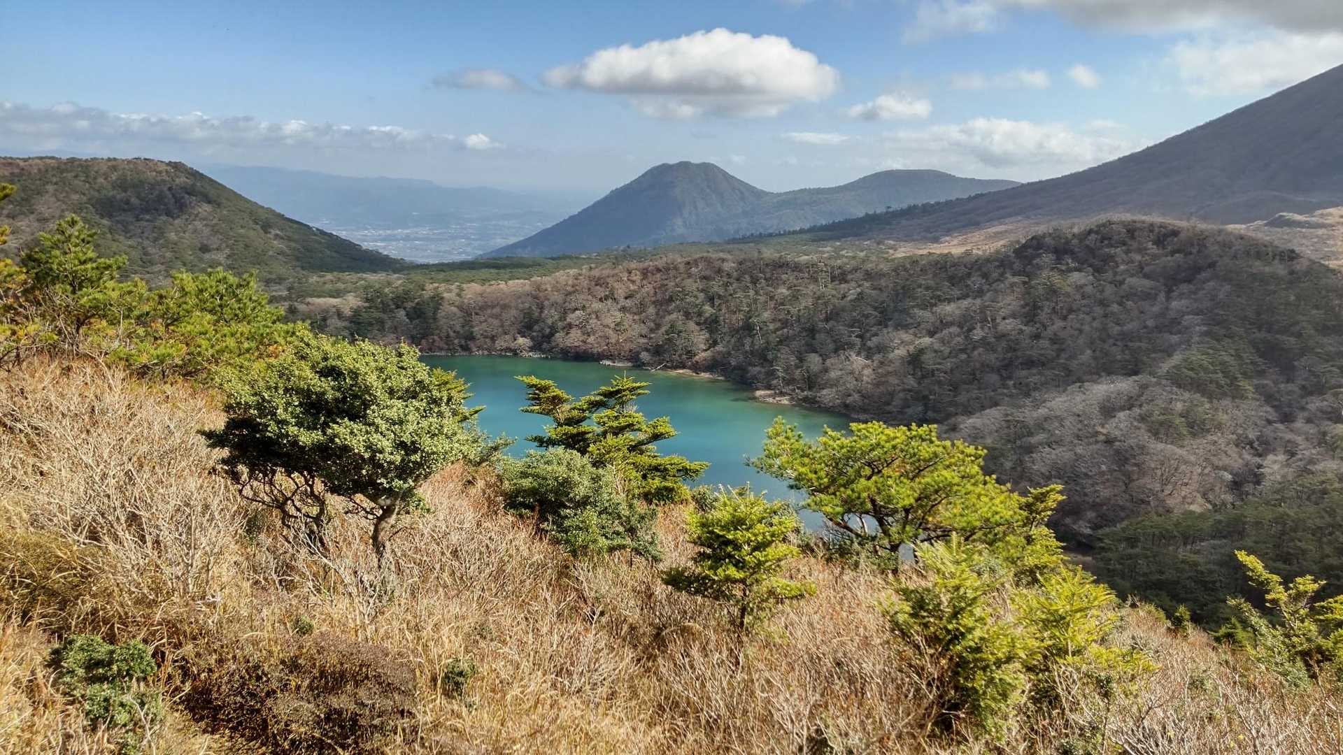 展望台からの白紫池