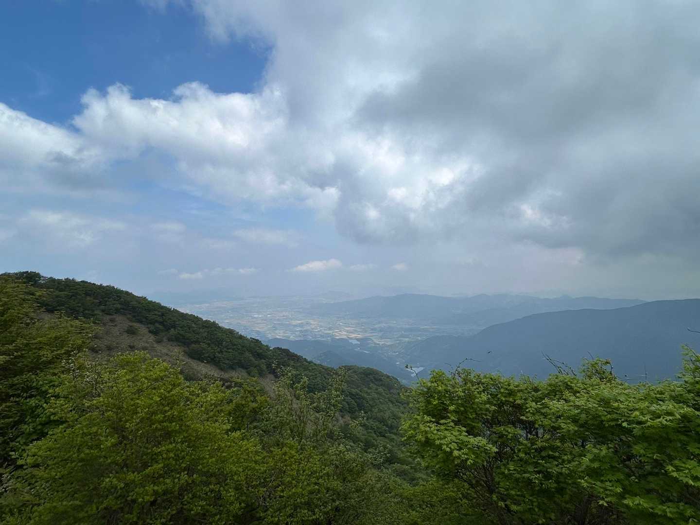 井原山・雷山縦走 | 脊振山系屈指の気持ちよく歩ける稜線の写真