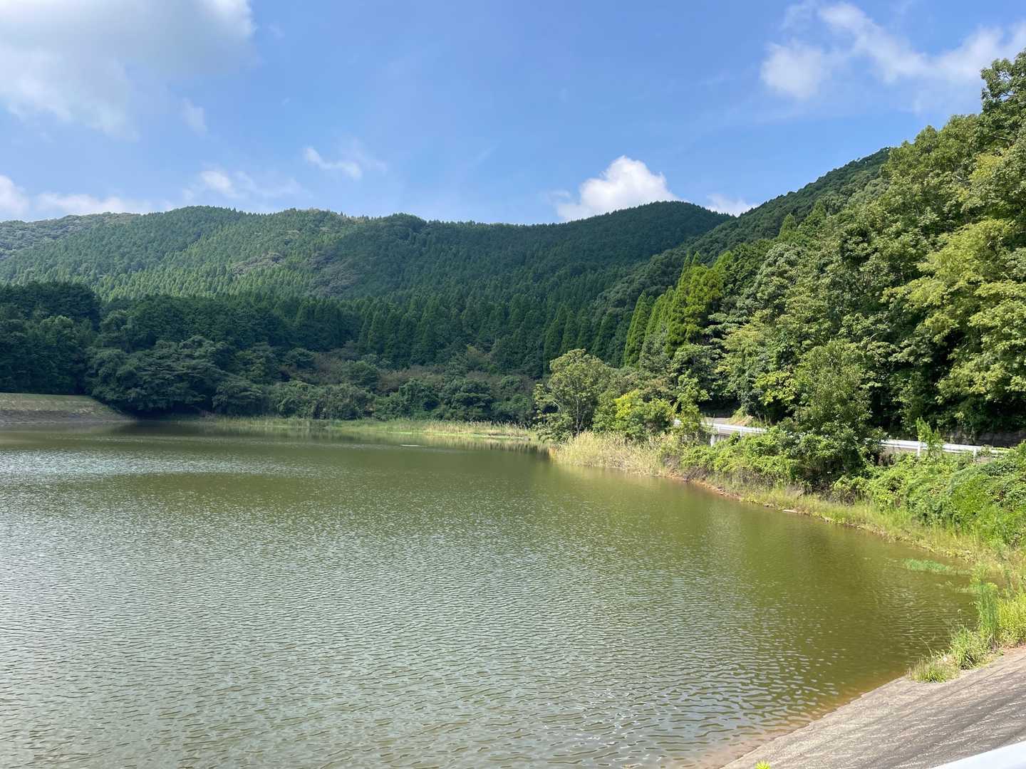 不動寺溜池
暑いので水鳥1匹もいない🦆
この辺りにお手洗いがあります🚹🚺

フュージョンの完成で満足し、すでに1日が終わったような気持ちになりました😁
今日は楽しかったなぁ😆🎵
まだ続きます！

