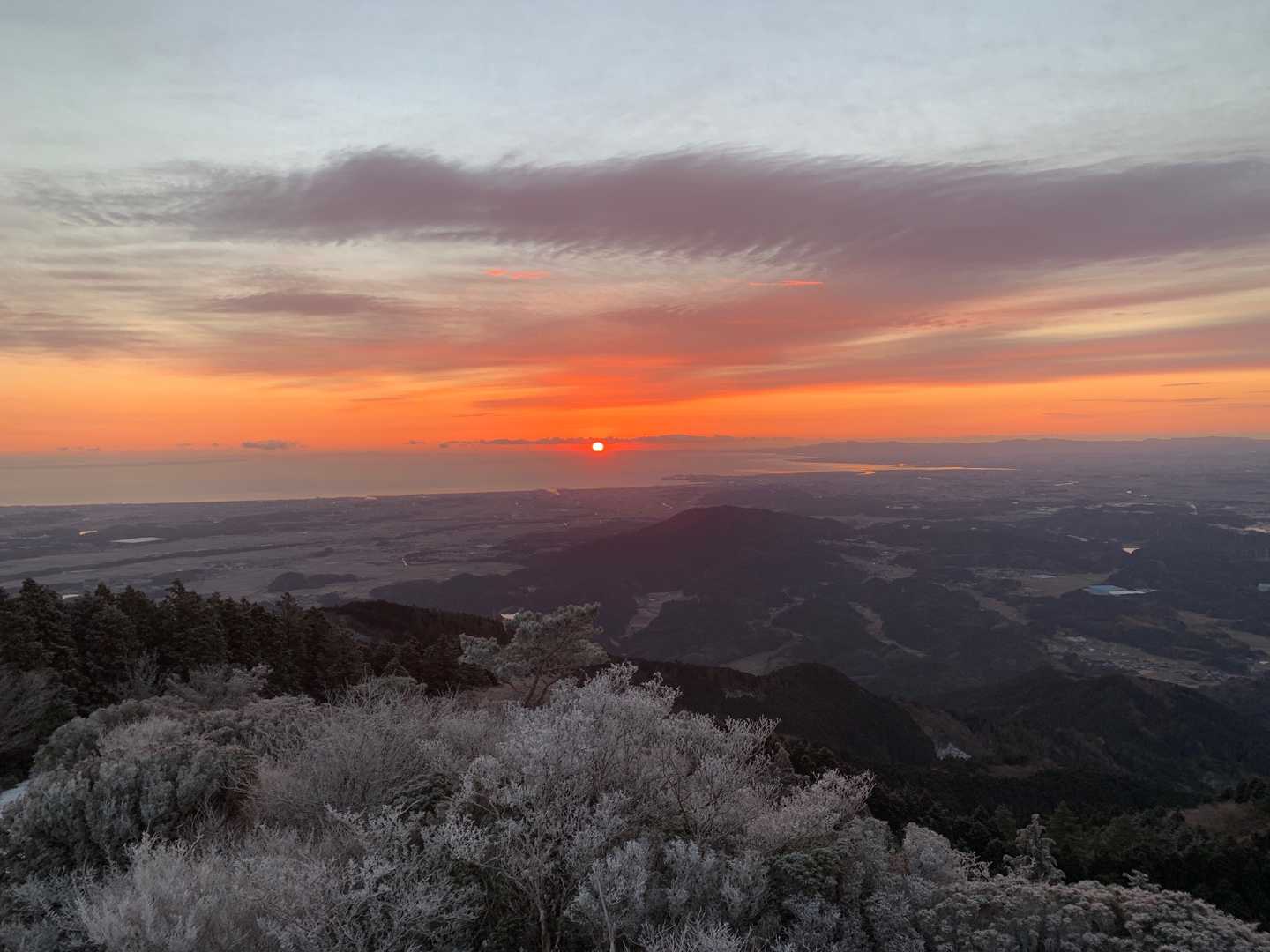 綺麗な日の出🌅いいもの見れました😁
今年もいい1年でありますように🙏🍀