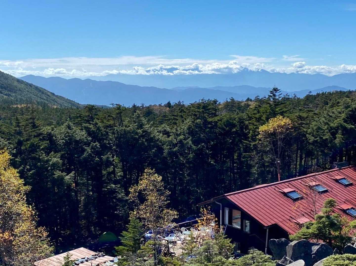よき本と人との出会いを求めて、山小屋を訪ねる長野・北八ヶ岳コースの写真