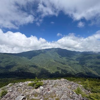 黒金山からの景色も良い〜