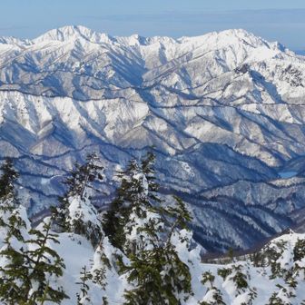 新潟県は銀世界。