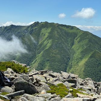 ニペの耳から見る石狩岳がカッコ良いと思ってたけど、音更山から見てもカッコ良いね
