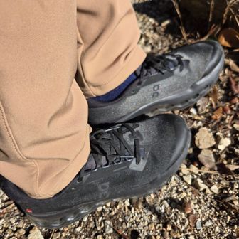 前から欲しかった　
ONのトレイルシューズ、
スイス製
はじめて履いてみた。
めっちゃいい！
下りでグッド👌
