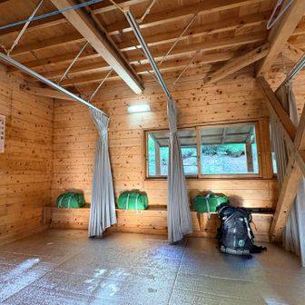 お世話になりました。
大部屋はこんな感じです。