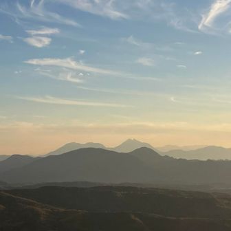 由布岳の猫耳！！😻😻
と隣には鶴見が寄り添う