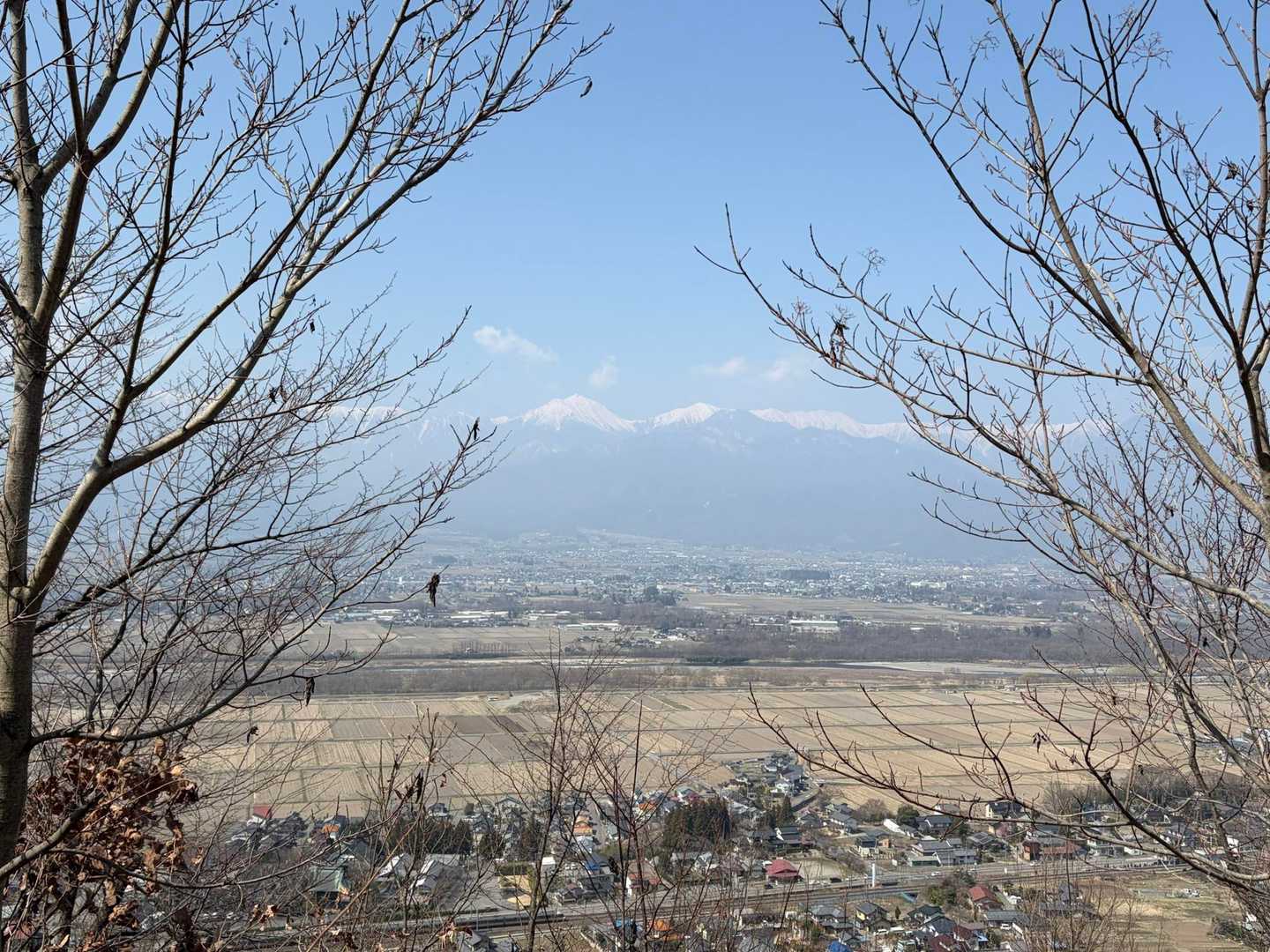 春の日差したっぷりの安曇野☀️