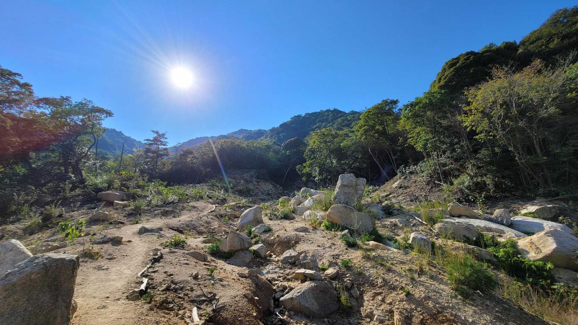登山口までもうすぐです😉