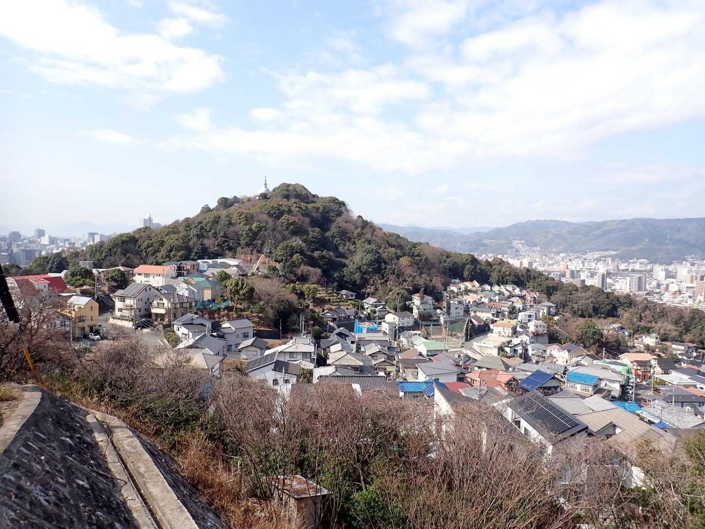 先程の平和塔がちょい見え