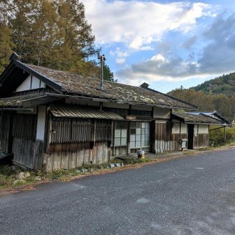 大平宿『水道屋』
トイレ借りられそうです。