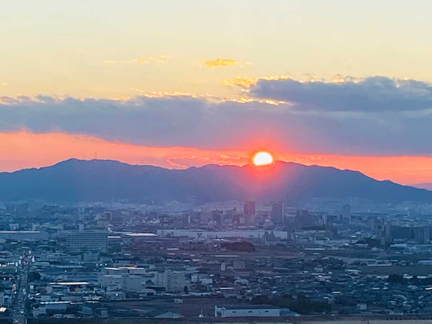 風もなく二越で夕日バッチリ👌🌅
めっちゃキレイでした✨