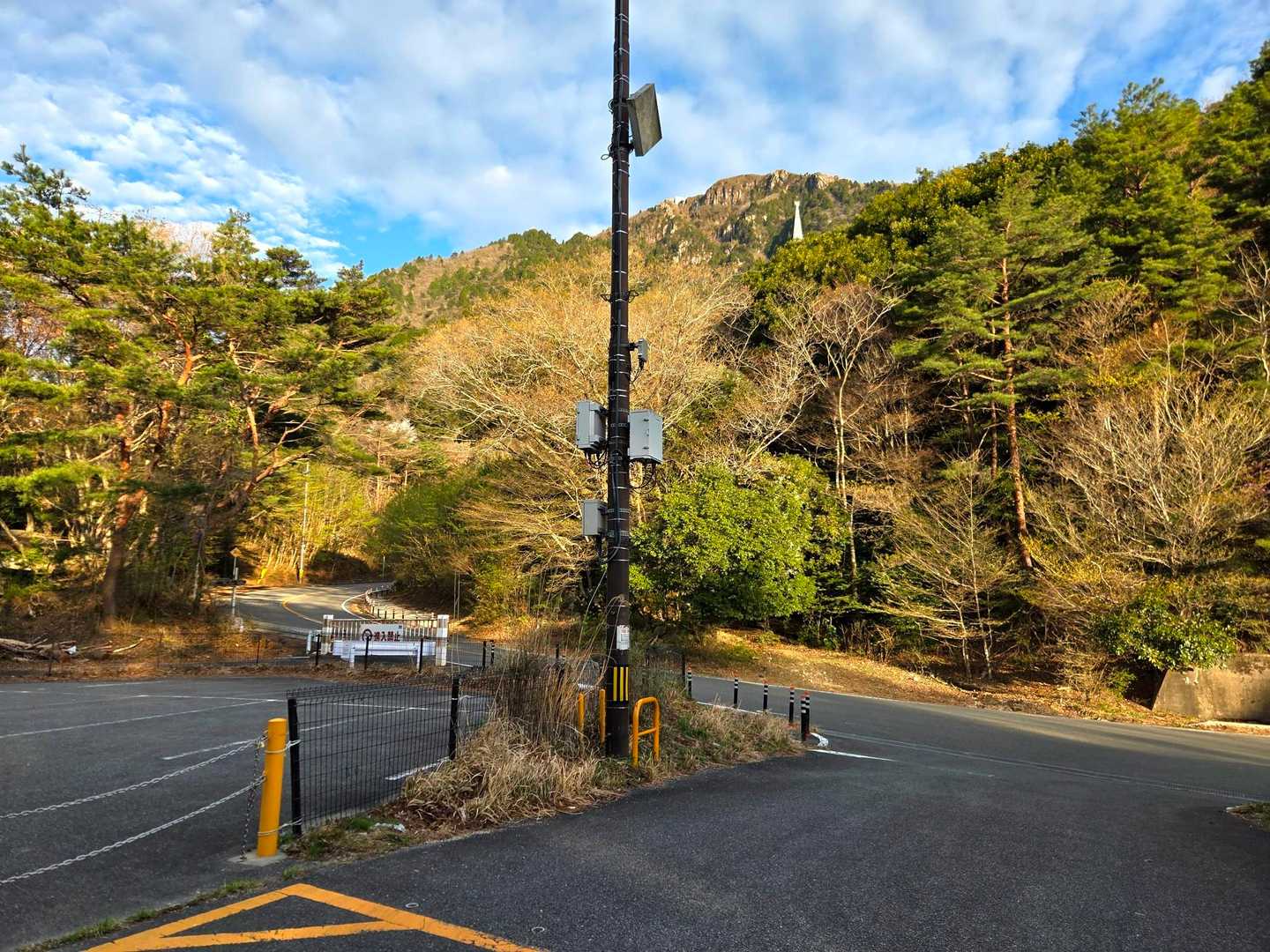 御来光登山のつもりが寝過ごした😪
すっかり明るくなって割谷駐車場より‼️