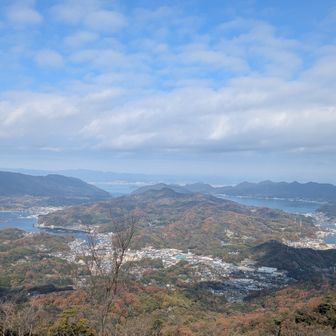 江田島一望!!
クマン岳とか古鷹山かあれは🥸
似島もちょこんと見える気が…
