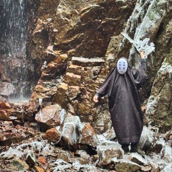 氷柱とカオナシさん