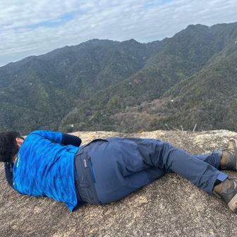 たまには山頂仏陀になってみました😆