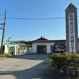 多度駅に到着。
桑名まで40分ごとの電車で310円