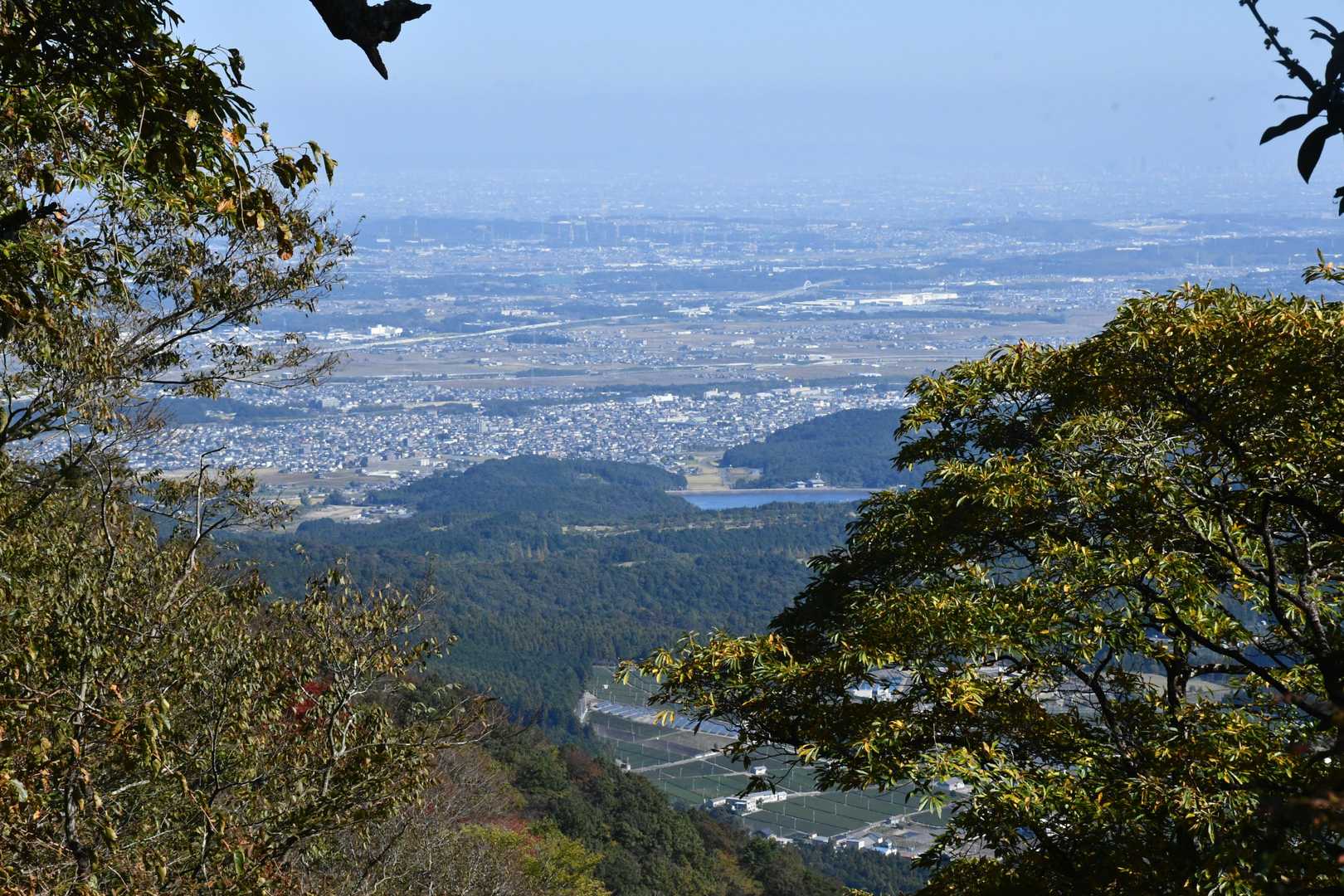 伊勢湾の方に視界が開けました