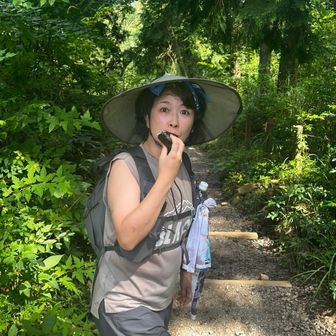 帰り途中お腹すいてnobyおにぎりを奪ったところ
