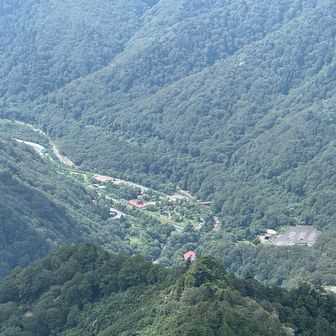 土合の街が見える。