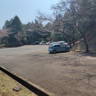 午後0時02分・長泉町森林公園🅿️に到着。無事下山完了。YAMAP終了。お疲れ山でした！
本日のお題「一富士二鷹」は目出度く達成🎊後は「三茄子（なすび）」を残すだけ👍
これより新東名高速道で駿河清水へ移動➡️