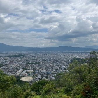 衣笠山⛰️山頂から