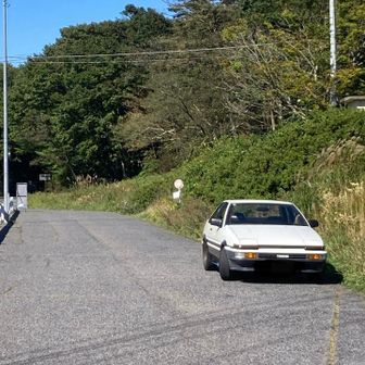 AE86も通称ハチロク様も
当然いらっしゃいます
ホントにそんな場所なんだあ

♯TOYOTA スプリンタートレノ