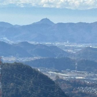 真ん中に金華山
岐阜城が見えるね