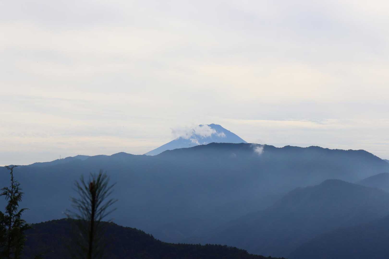 すると左手に富士山。