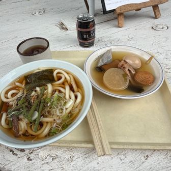 うどんとおでんうめ〜〜〜