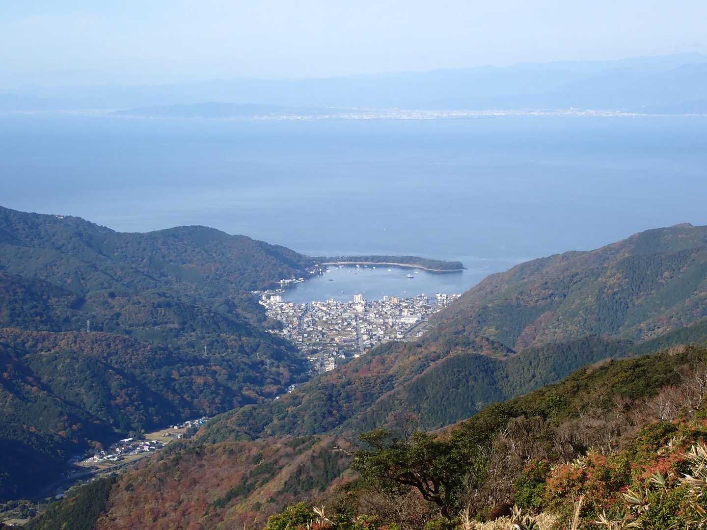 戸田港⚓御浜岬をズーム。