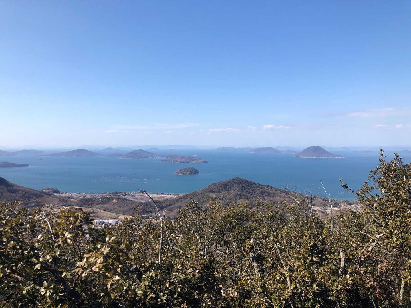 しばらく歩くと…
圧倒的な眺望に出逢える😭

天霧山に登るならここは必須👍