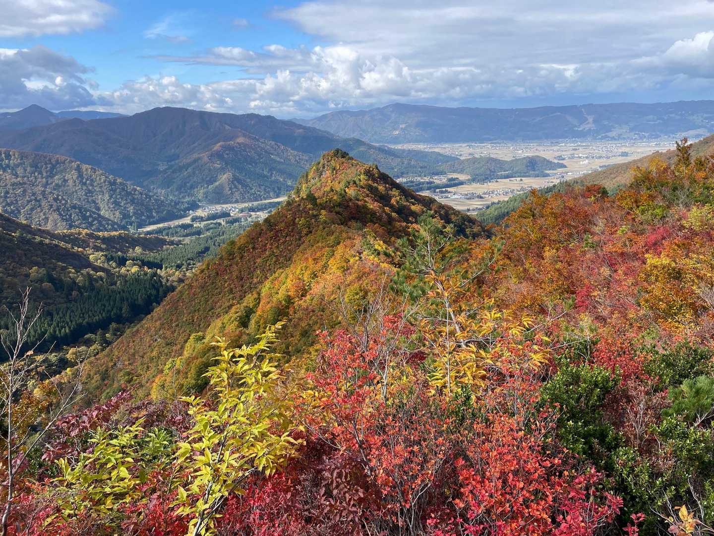古峰山⛰の見えるここでどっぷりと🍁に浸かっていこう😊